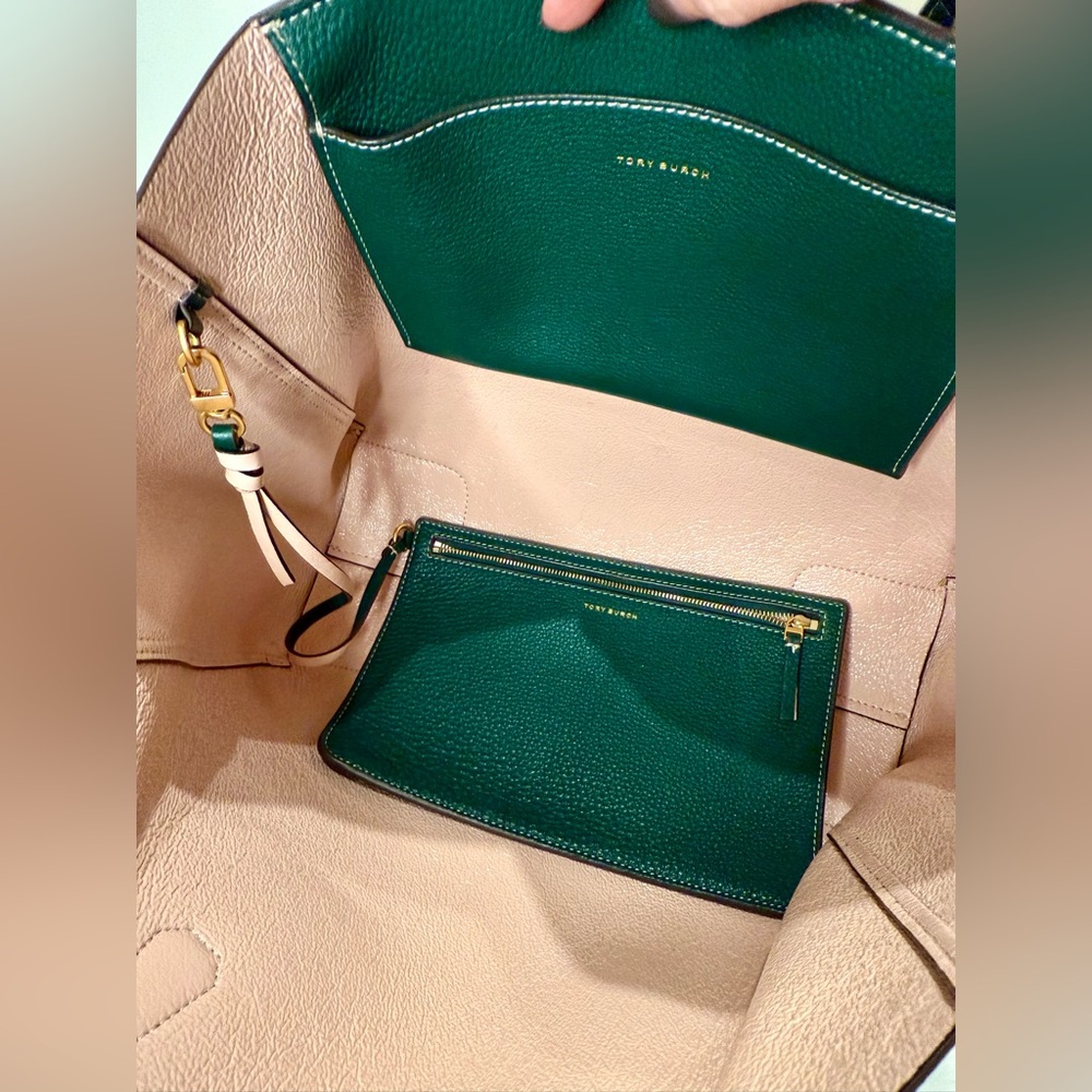 Tory Burch Perry Pebbled Leather in Green/Pink Reversible Laptop Bag Tote EUC - Picture 15 of 16